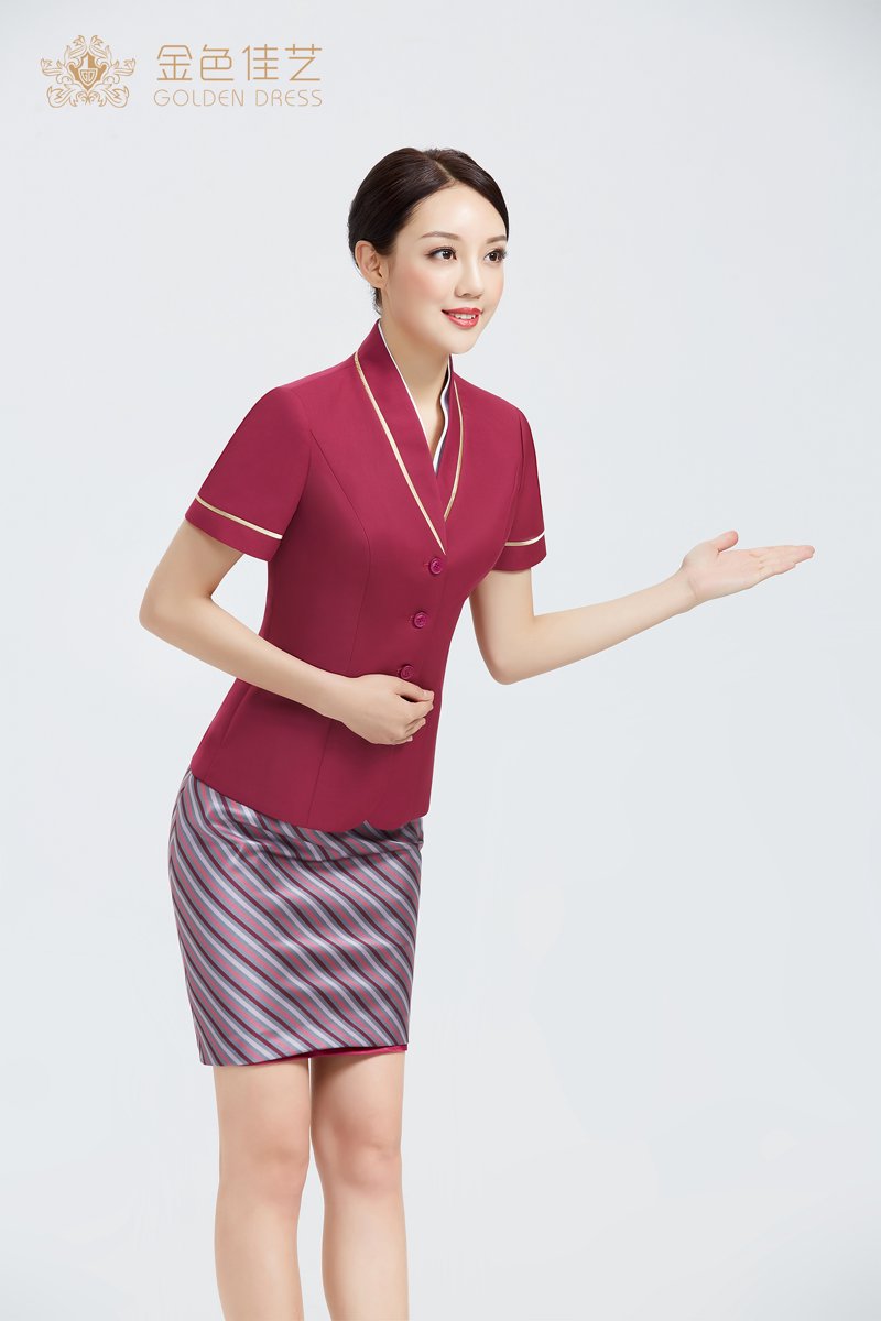 潮流动向：芳姿满服装品牌引领时尚趋势